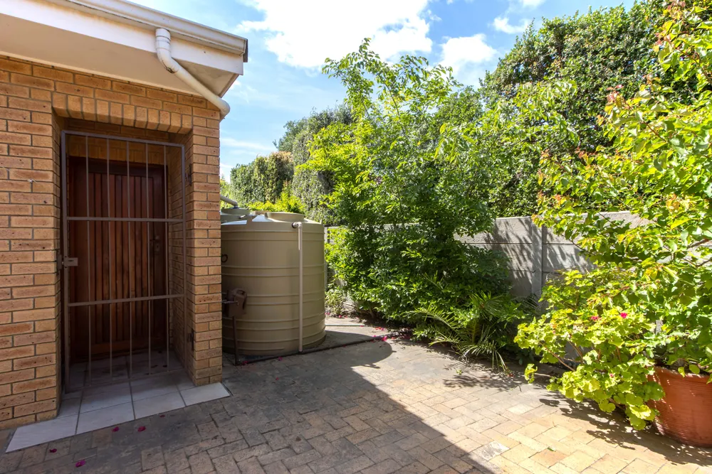 South Africa, Western Cape, Goedehoop, Karl Kielblock Crescent, 8