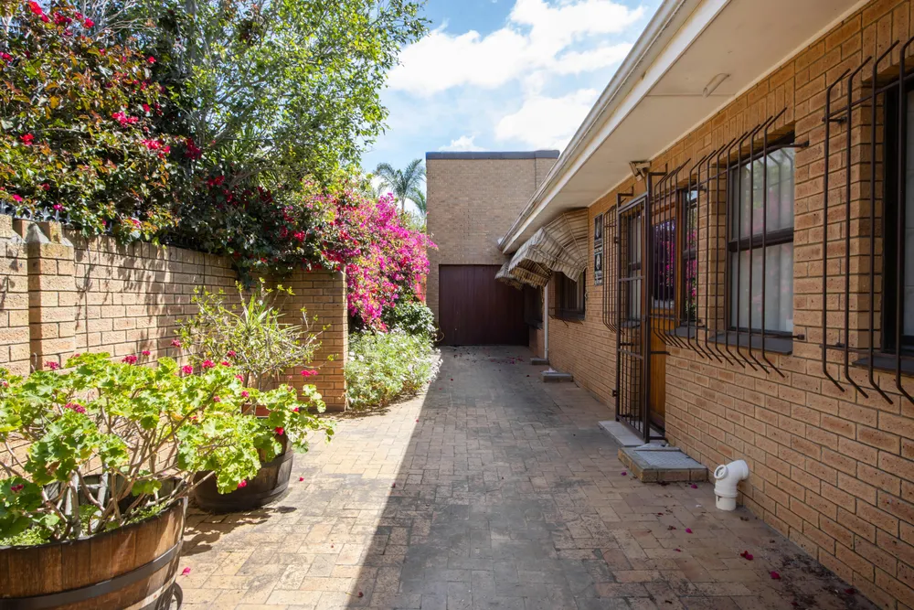 South Africa, Western Cape, Goedehoop, Karl Kielblock Crescent, 8