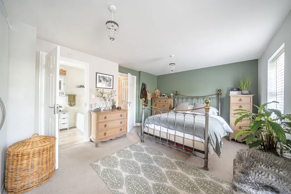 Maurice Way, Marlborough, SN8 photo 8