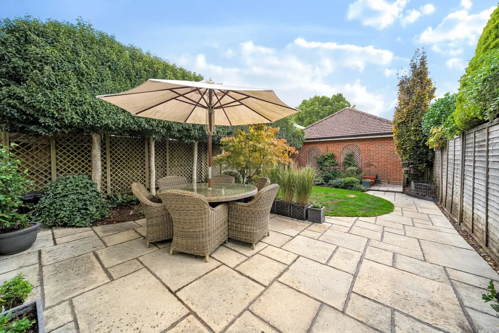 Maurice Way, Marlborough, SN8 photo 9