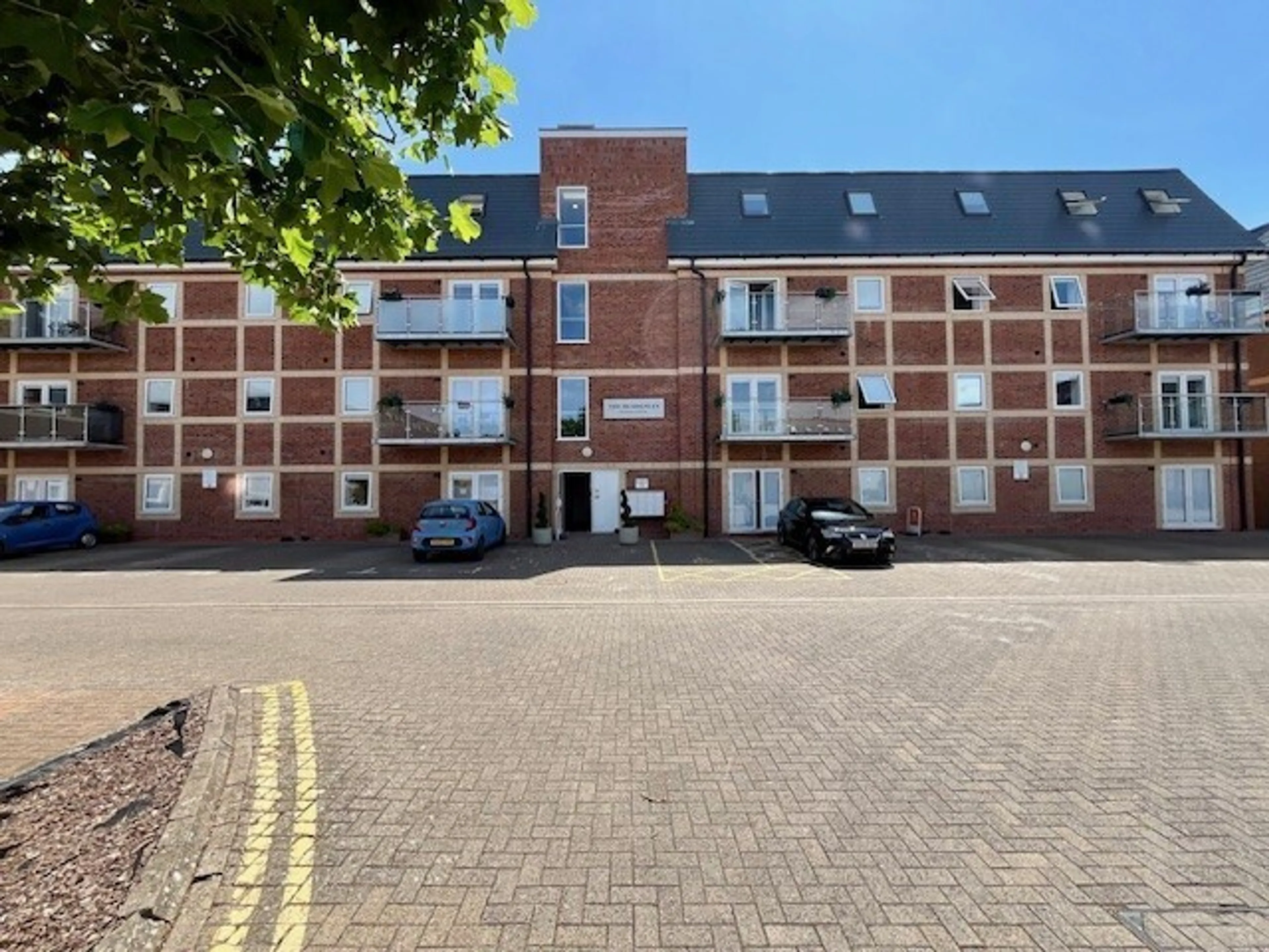 Property photo 0