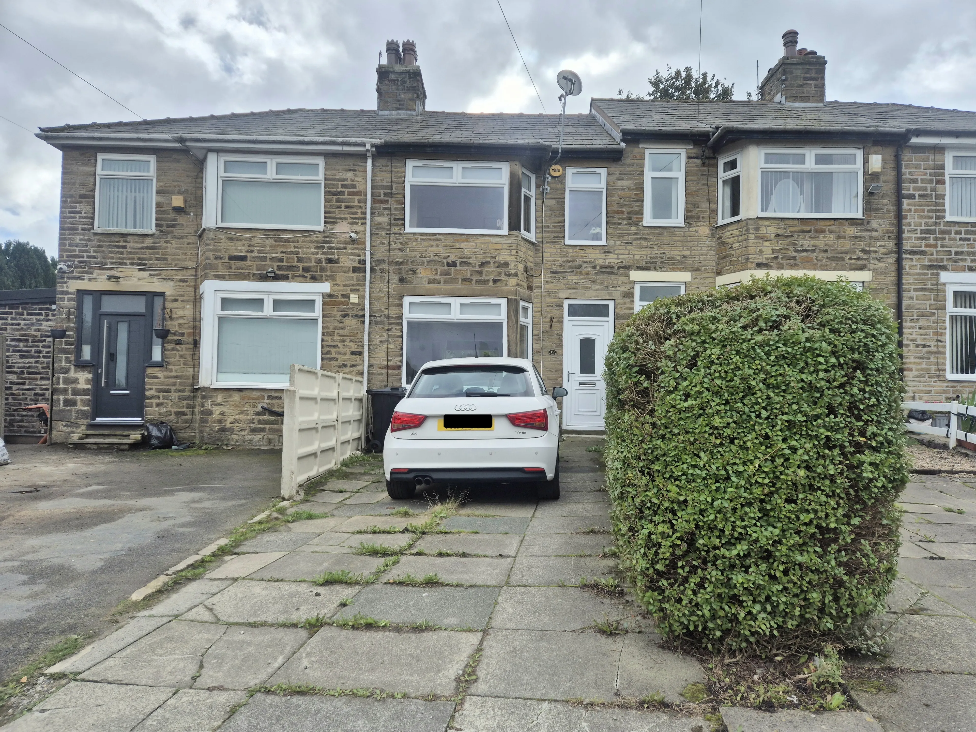 Property at 19, Moor End Gardens, Halifax