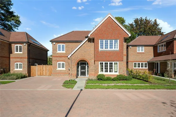 Shelvers Way, Tadworth, Surrey, KT20