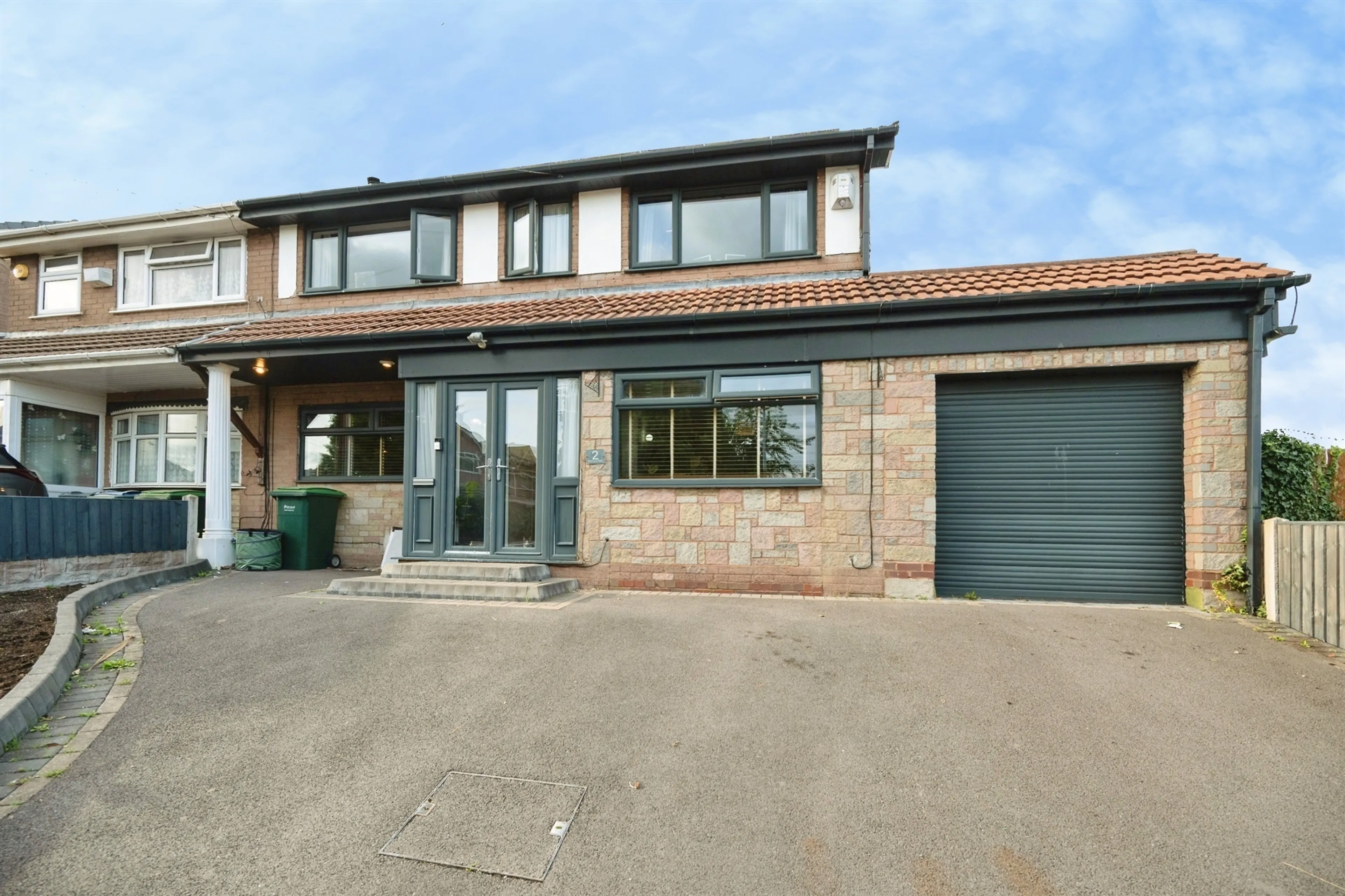 Property photo 0