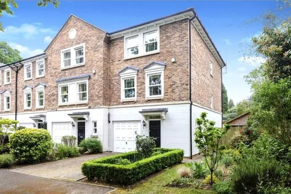 High Beeches, Weybridge, Surrey, KT13