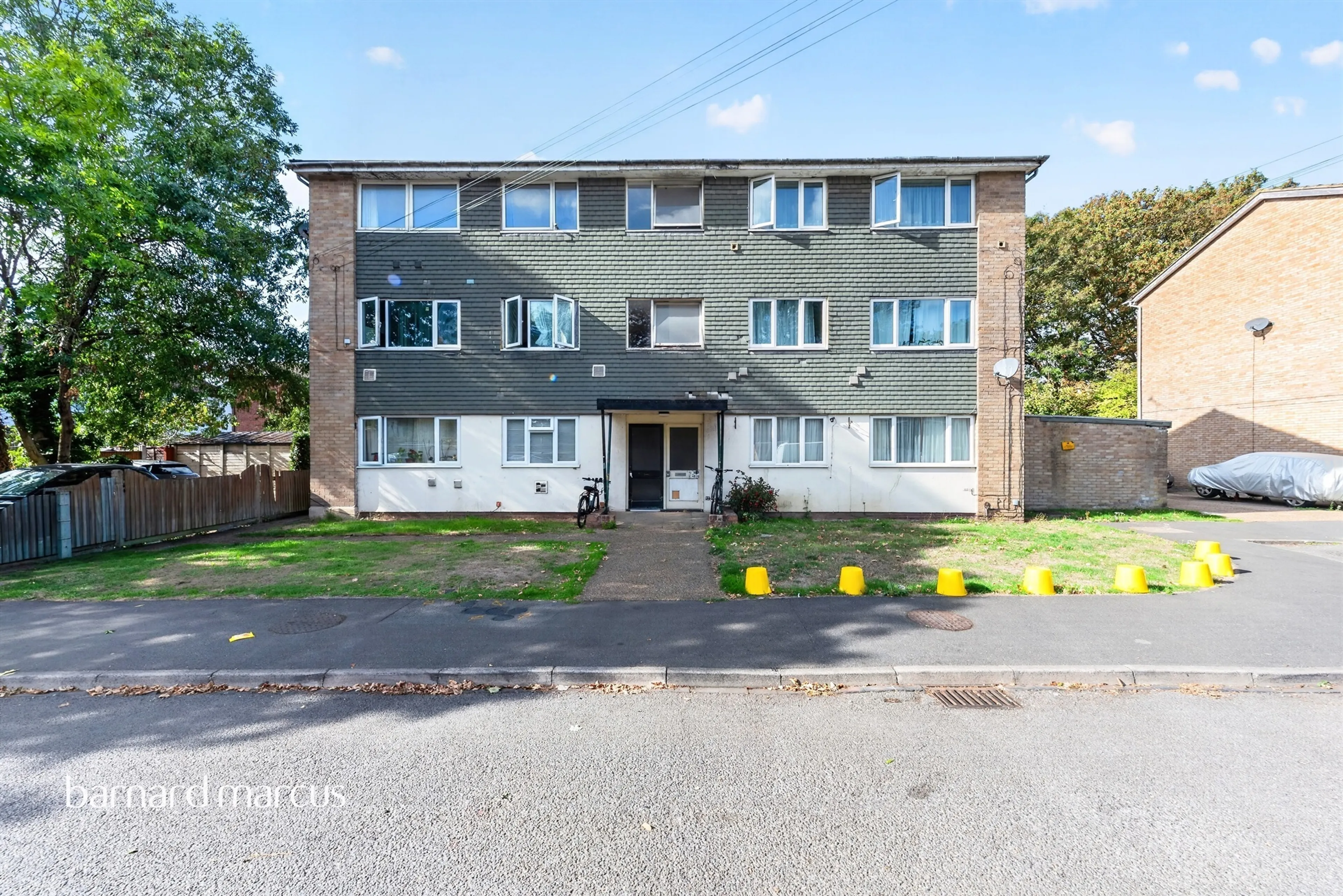 Property at Roman Close, Feltham