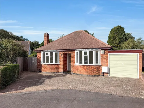 Charnwood Drive, Thurnby, Leicester, ...