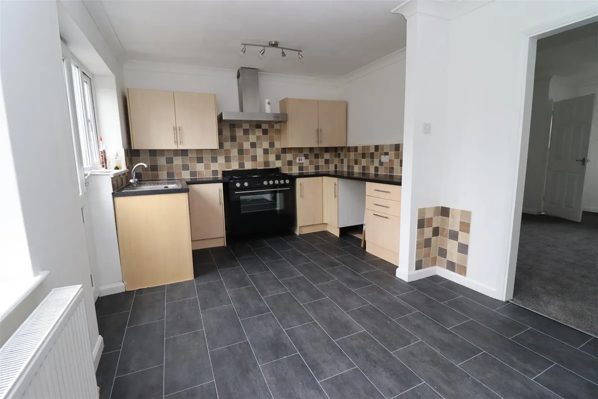 Saltgrounds Road, Brough