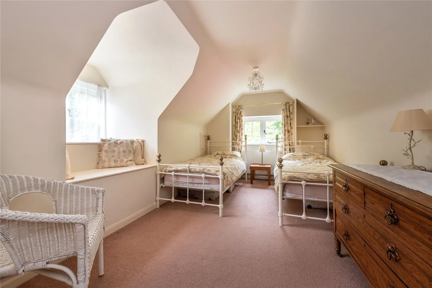 Sheephouse Lane, Abinger Common, RH5 photo 19