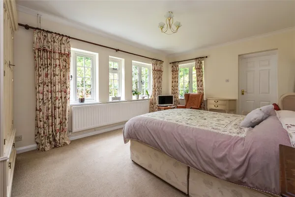 Sheephouse Lane, Abinger Common, RH5 photo 21