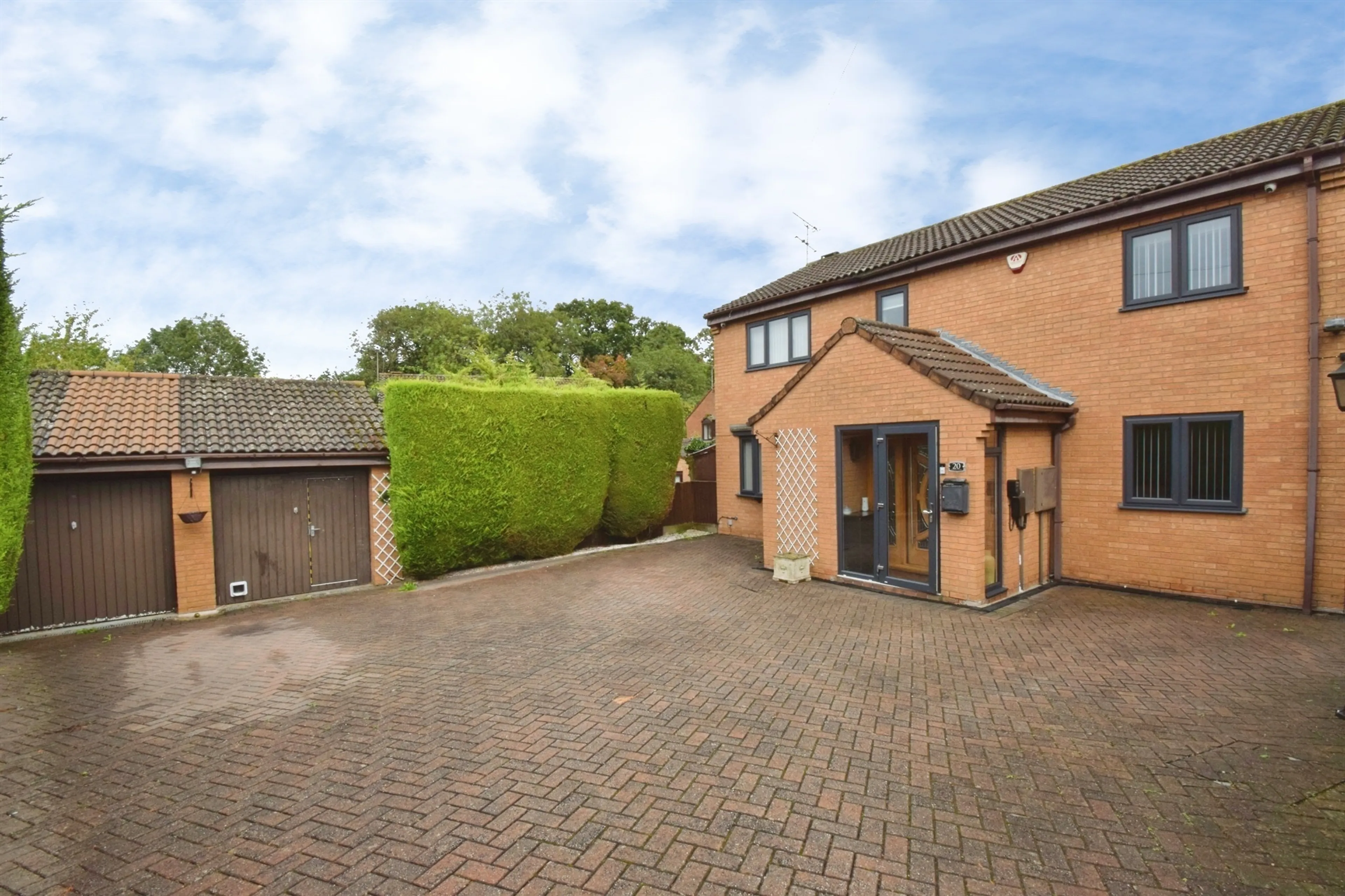 Property at Tynedale Close, Oadby, Leicester