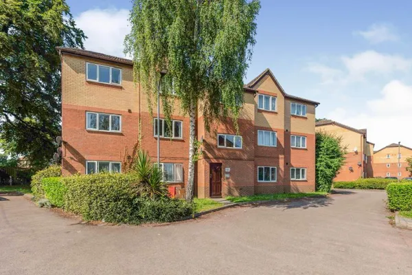 Simpson Close, Luton, Beds
