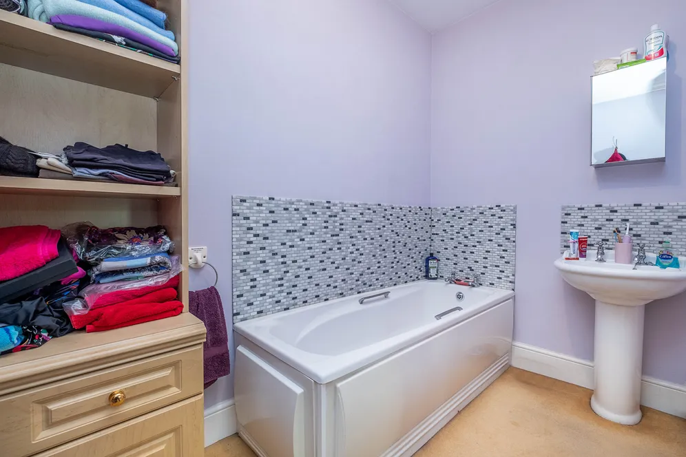 Park Road, Kingston Upon Thames, KT2 photo 15