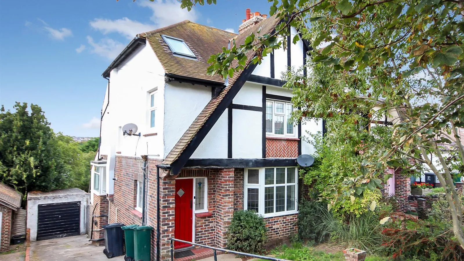 Property Photo 1