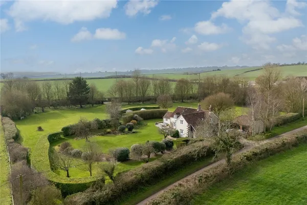 Furlong Lane, Milborne Port, DT9 photo 13