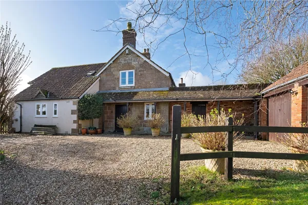 Furlong Lane, Milborne Port, DT9 photo 17