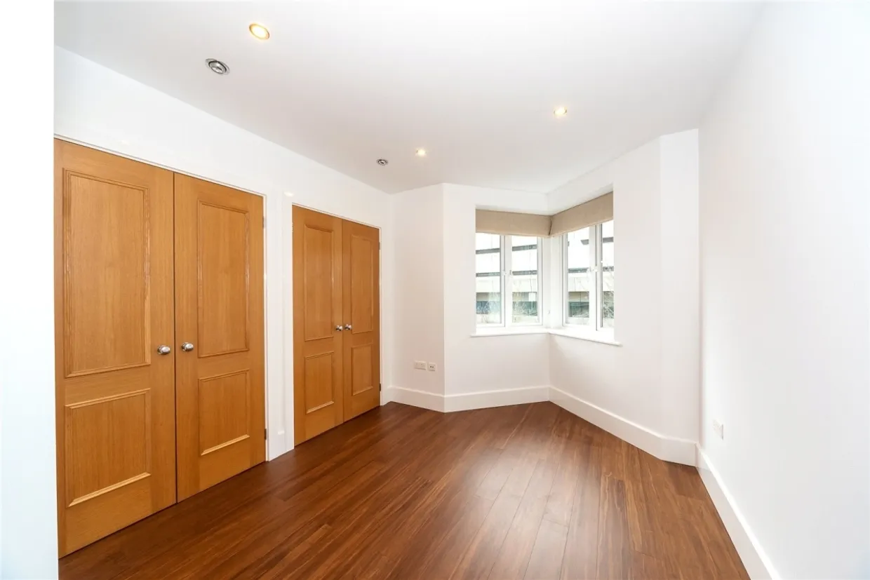 Strand Drive Kew TW9 photo 4