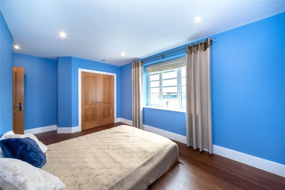Strand Drive Kew TW9 photo 7