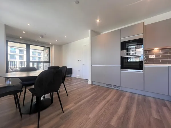 Garwood Crescent, Juniper Crescent, SE10