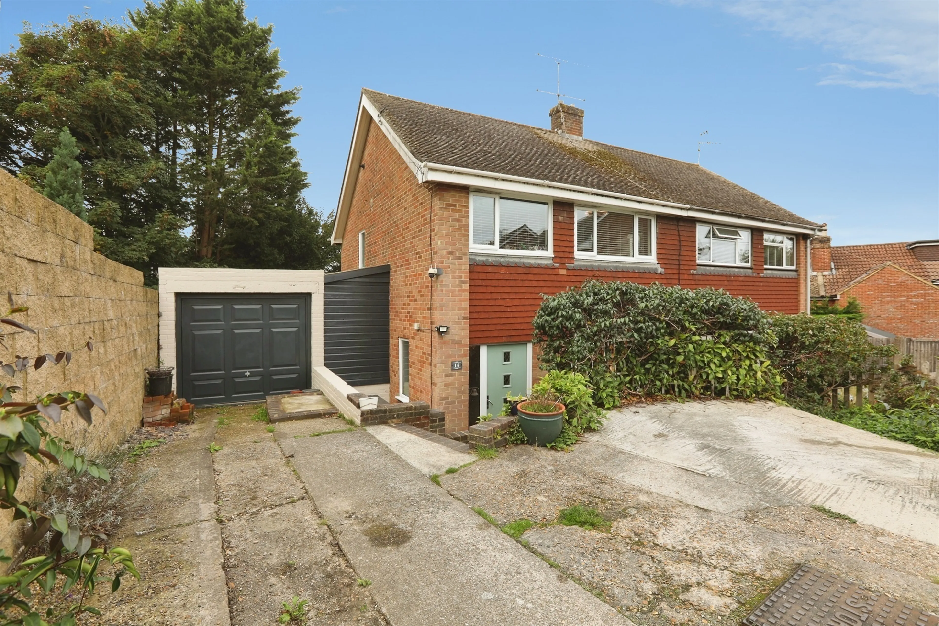 Property at Woods Hill Close, Ashurst Wood, East Grinstead