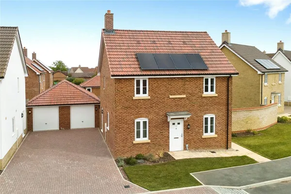Engineers Close, Latchingdon, Chelmsf...