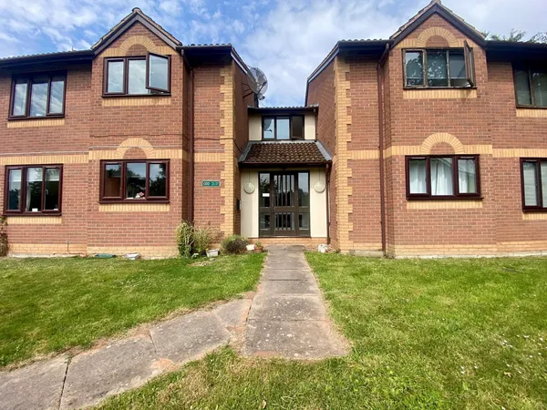 Deer Avenue, Worcester, WR5