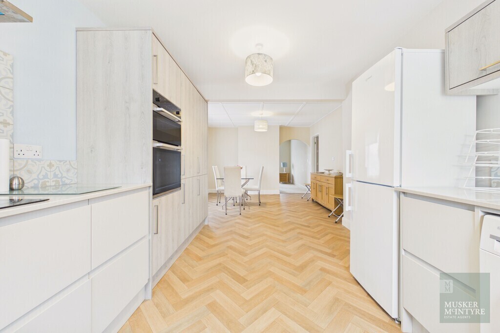 13 Hillside Road East, Bungay Image 3