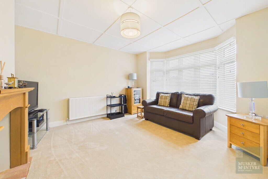 13 Hillside Road East, Bungay Image 4