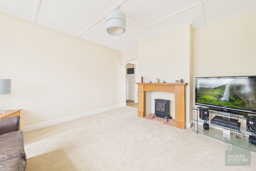 13 Hillside Road East, Bungay Image 5