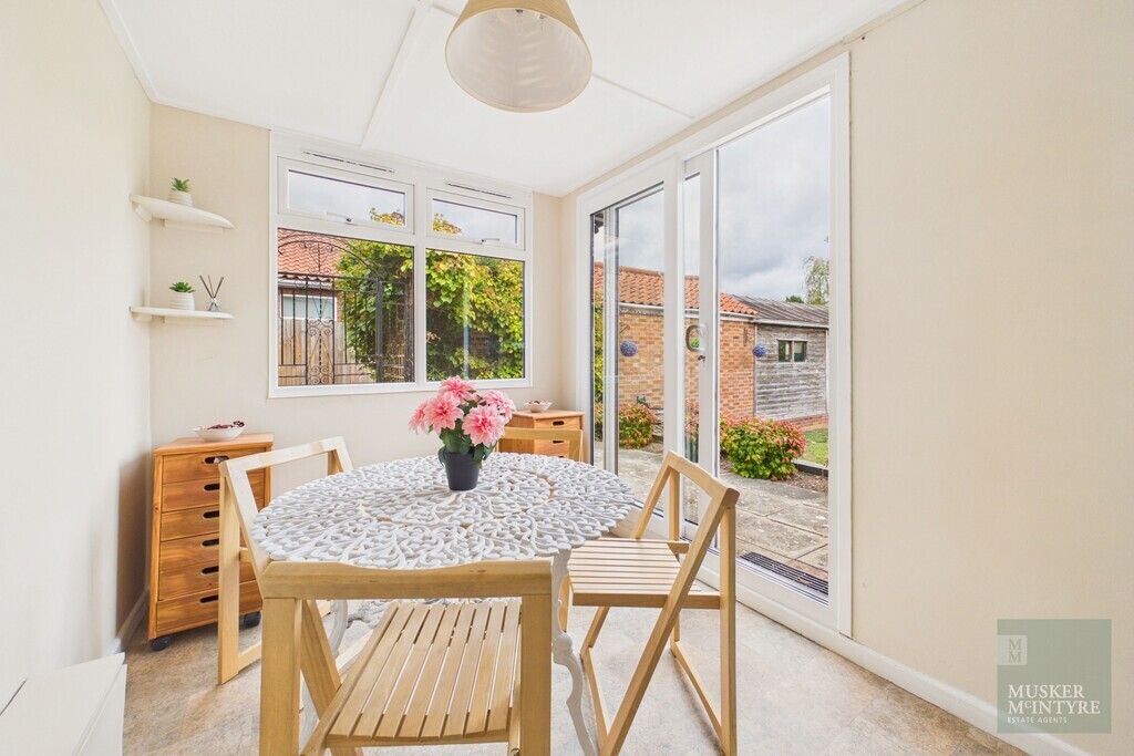 13 Hillside Road East, Bungay Image 10
