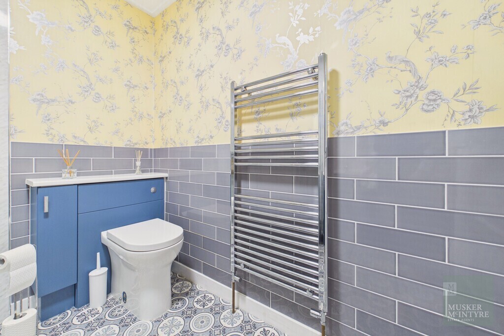 13 Hillside Road East, Bungay Image 15