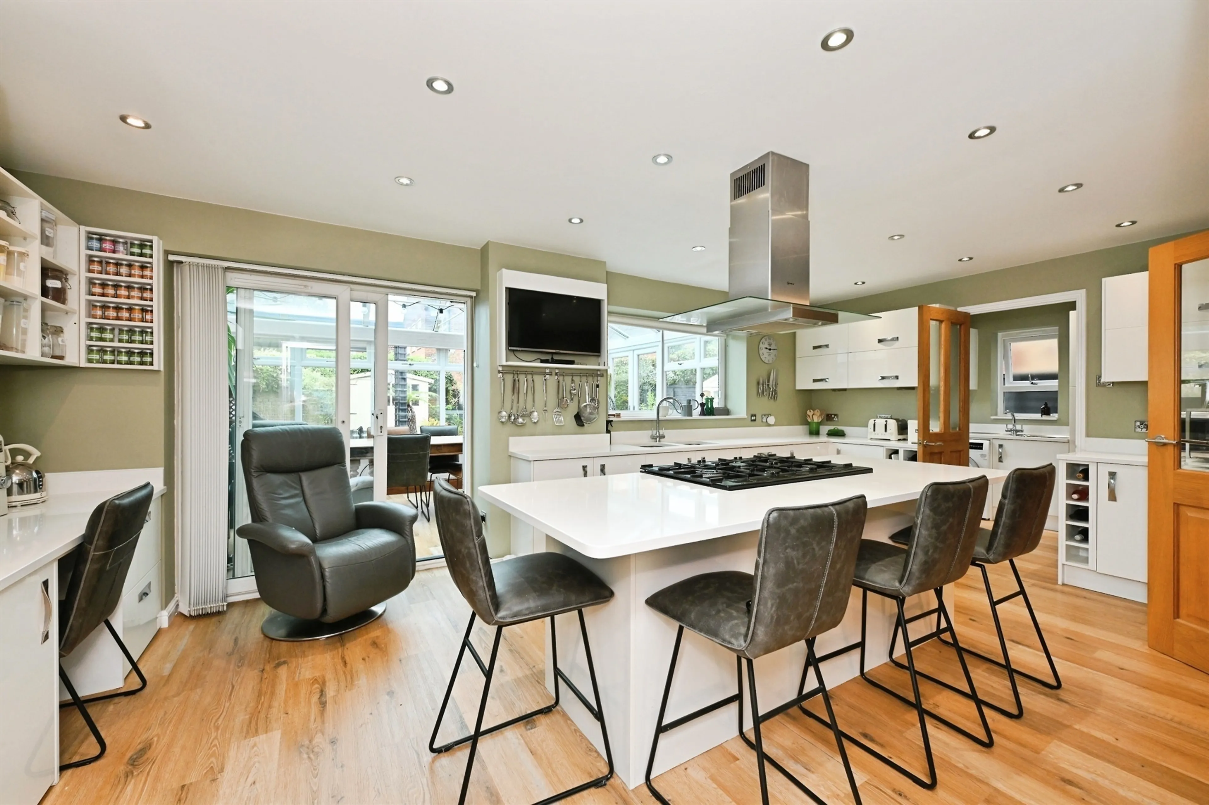 Property at Pulham Avenue, BROXBOURNE