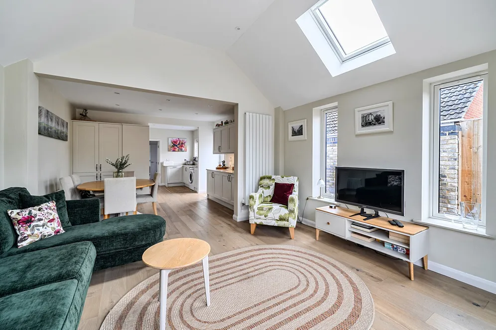 Southcourt Drive, Cheltenham, GL53 photo 10