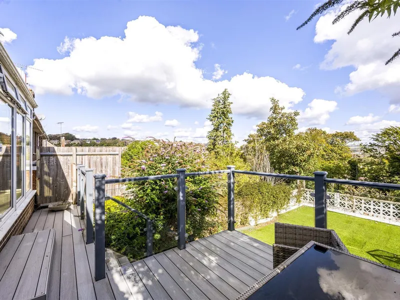 Property thumbnail 2 out of 3