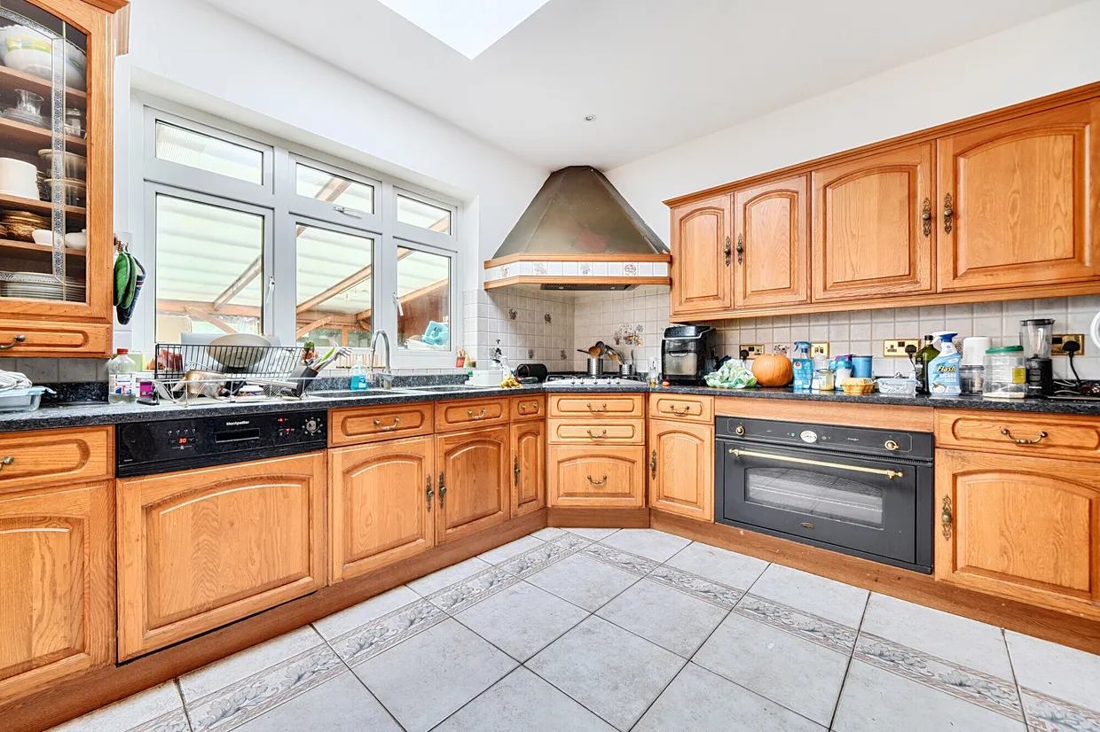 Greenway, Totteridge, N20 photo 2