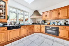 Greenway, Totteridge, N20 photo 2