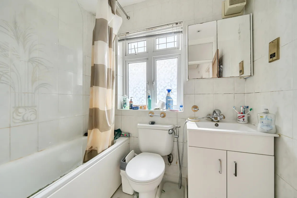 Greenway, Totteridge, N20 photo 8