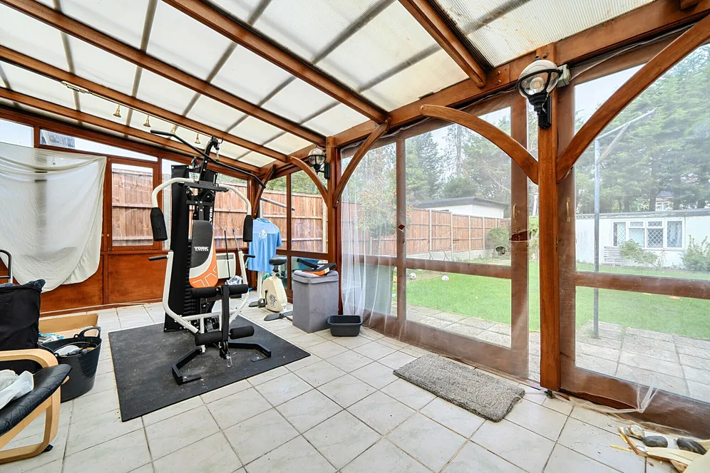 Greenway, Totteridge, N20 photo 12