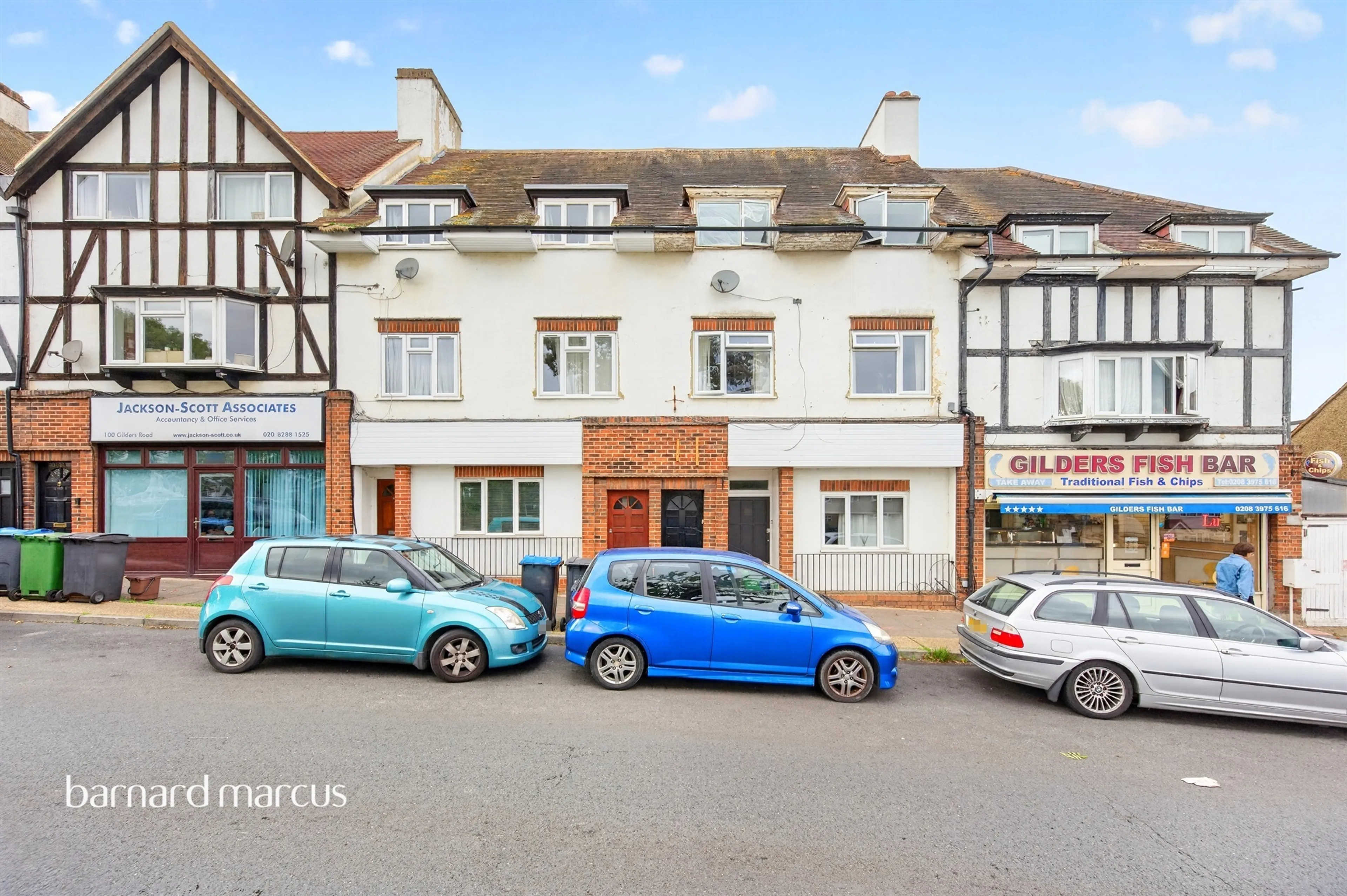 Property at Gilders Road, Chessington