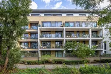 36 Knaresborough Drive, London, SW18 photo 2