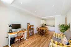 36 Knaresborough Drive, London, SW18 photo 5