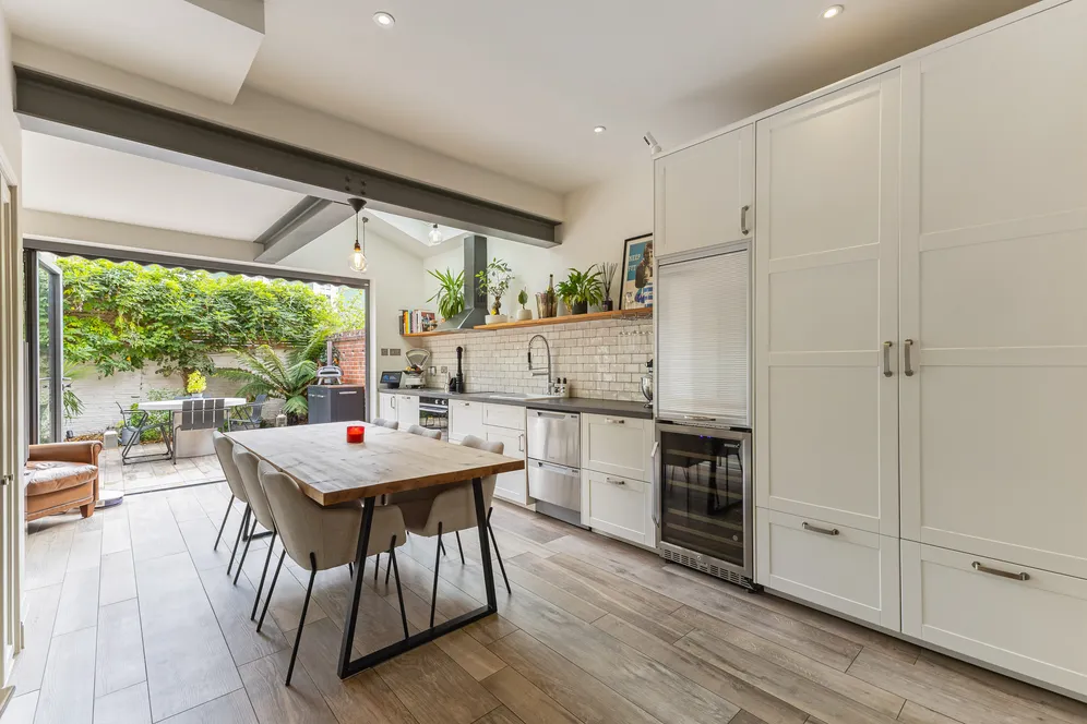 Priory Road, London, W4 photo 3
