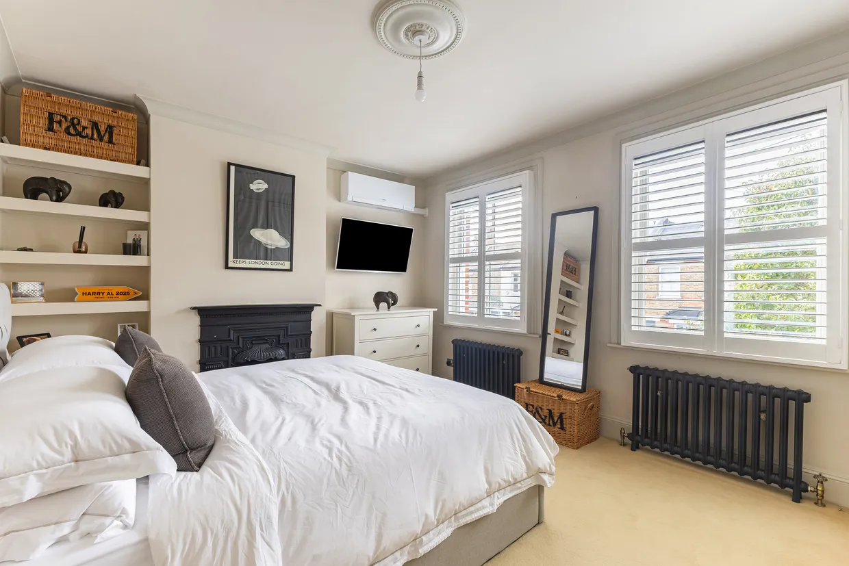 Priory Road, London, W4 photo 10