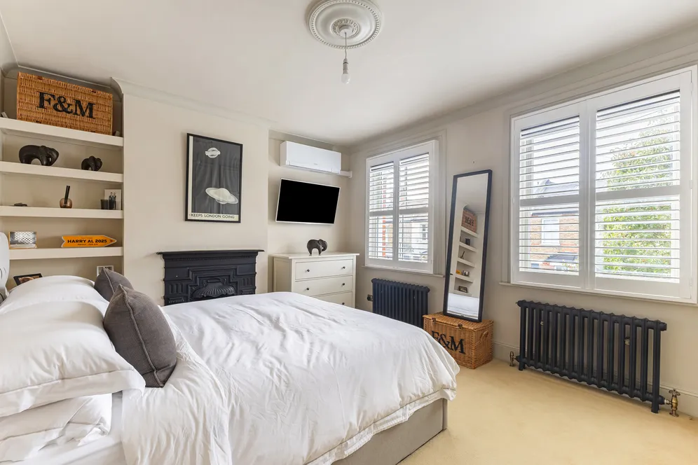 Priory Road, London, W4 photo 10