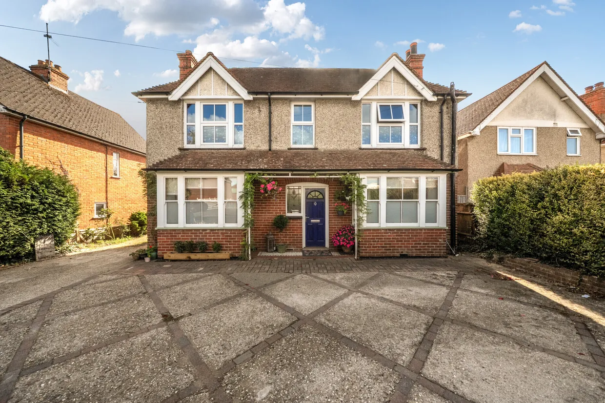 Bath Road, Thatcham, RG18 photo 1