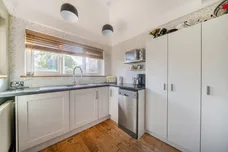 Bath Road, Thatcham, RG18 photo 7