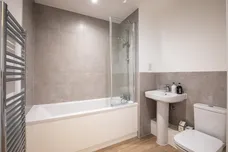 Cenetary Plaza Southampton SO19 photo 6