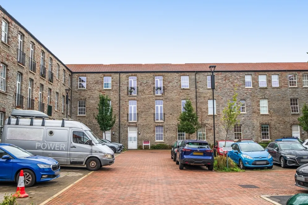Captains Garden Bristol BS16 photo 8