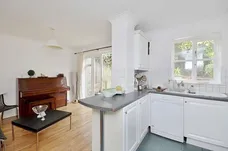 Sycamore Mews, Clapham Old Town. SW4 photo 8