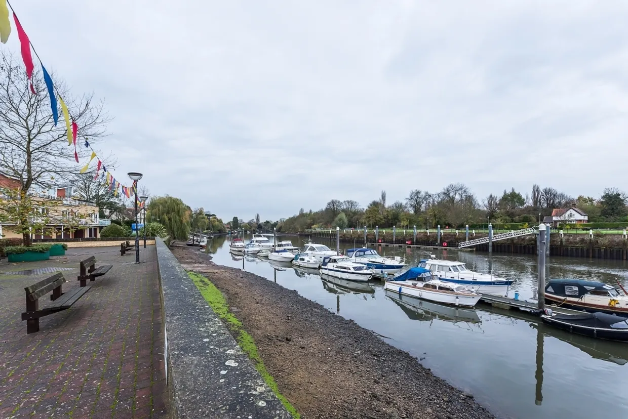 Twickenham Road, Teddington, TW11 photo 5